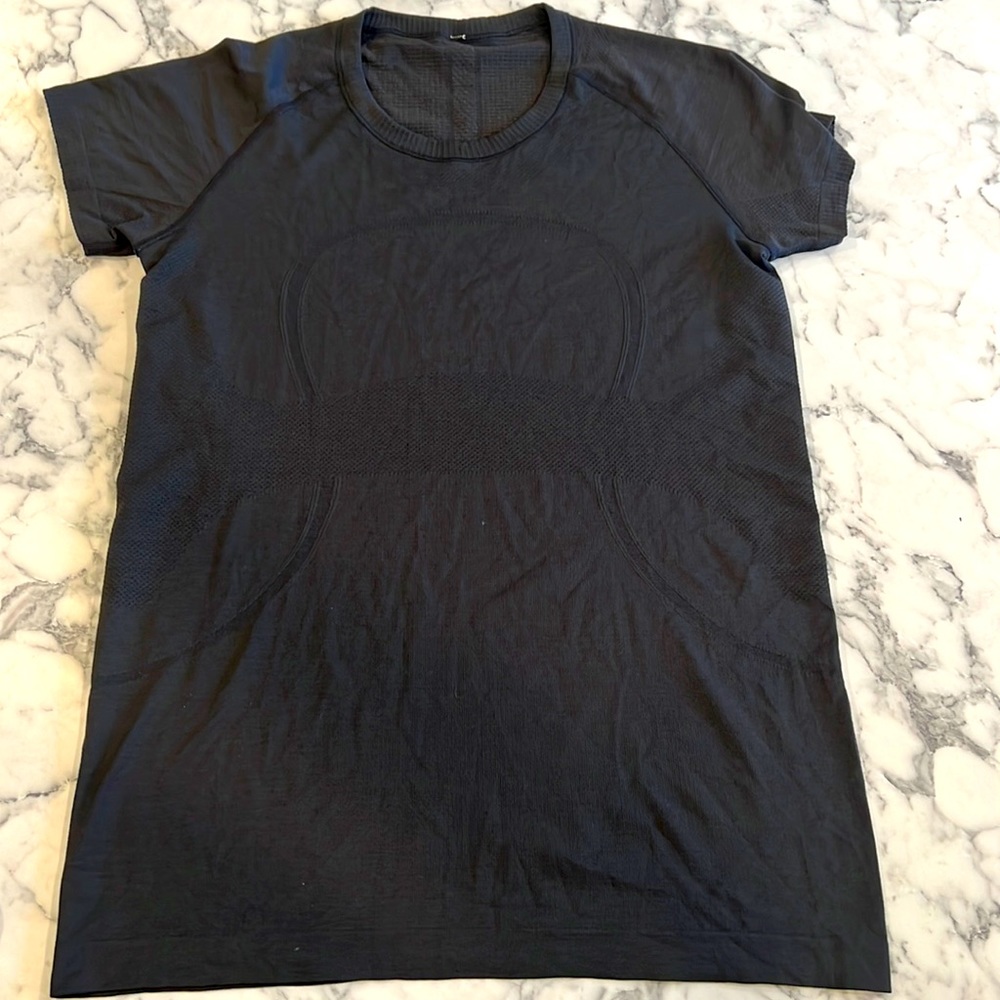 Black lululemon shirt